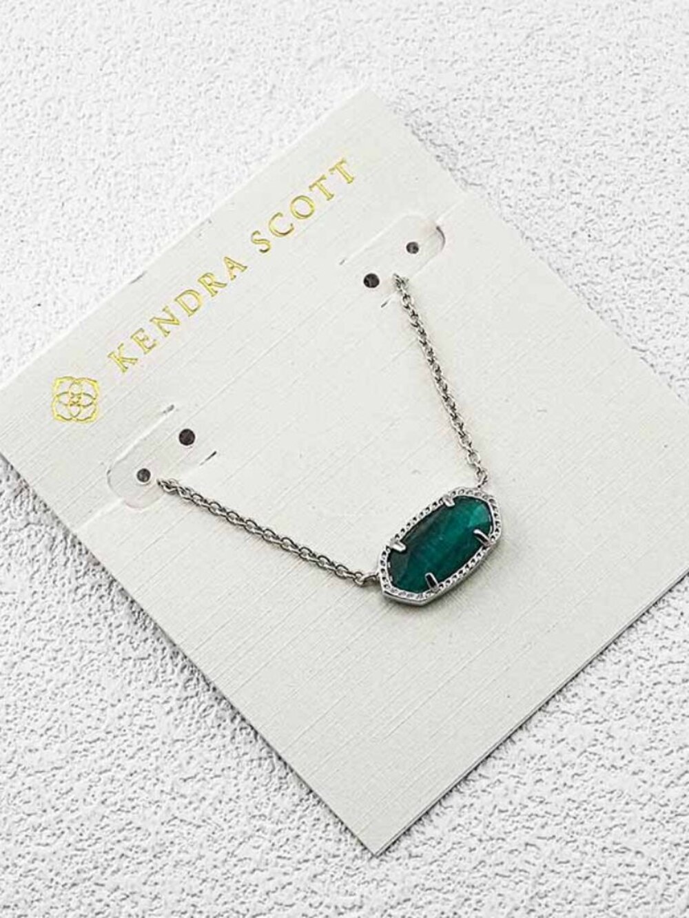 Kendra Scott Emerald Green Pendant Necklace